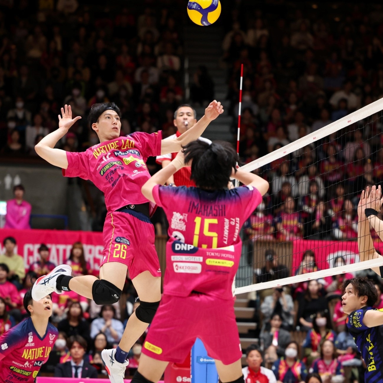 好大哥！詹姆斯：东契奇是球队核心，要改变的应该是我们